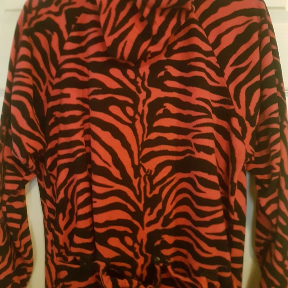 🐯 Kozies Cute Pajama Onsie - Picture 3 of 12